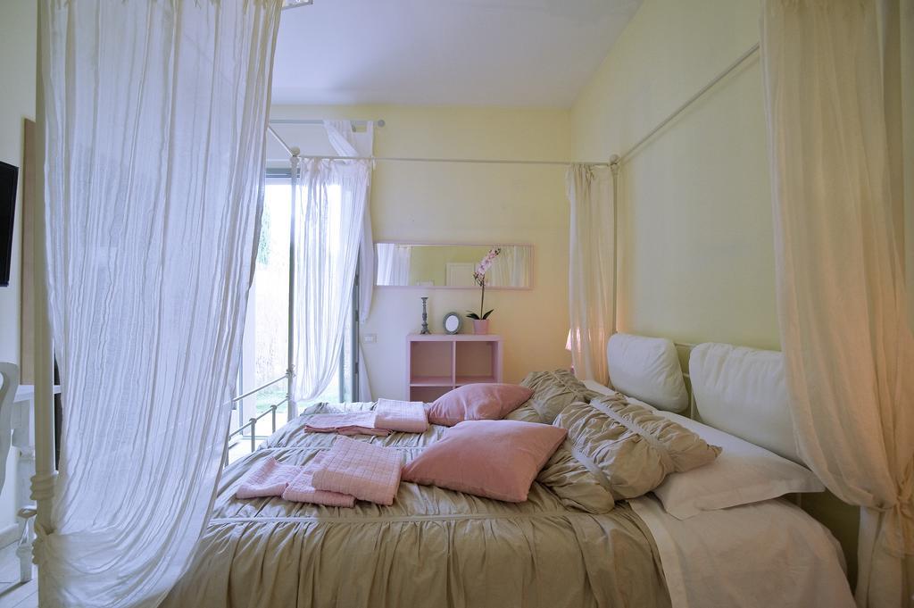 Sogno D'Oro B&B Poggibonsi Phòng bức ảnh